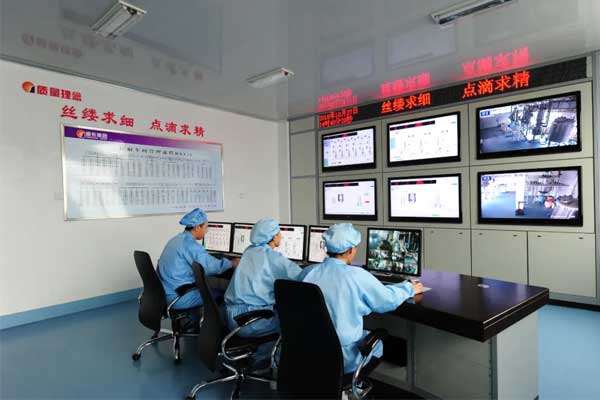 2003网站太阳集团中药提取车间全自动控制生产线